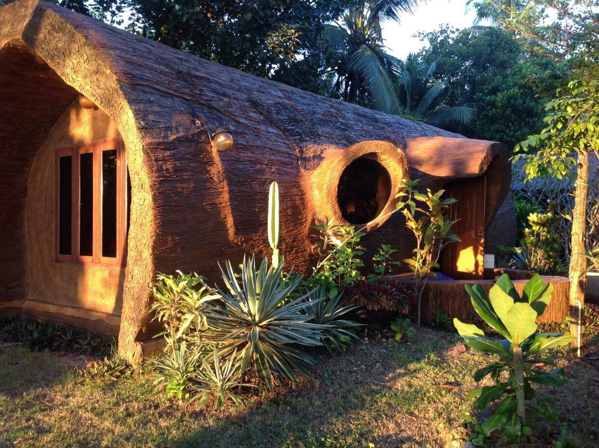 Hotel Ban Tawansongfa Lang Suan Exterior foto